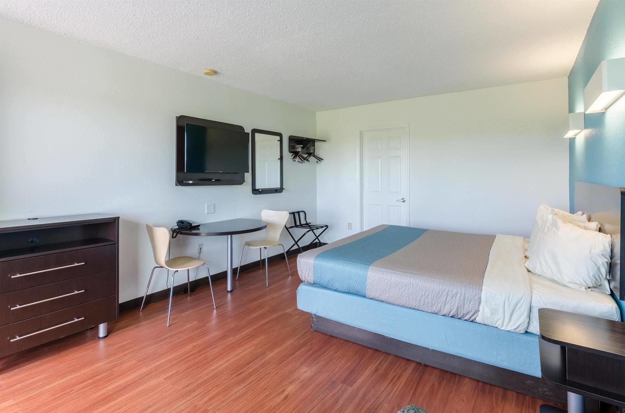 Motel 6-Lexington, Va Екстер'єр фото